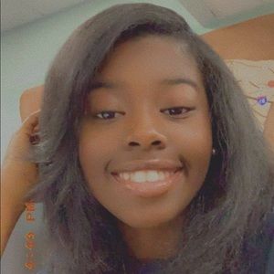 Meet your Posher, Shadrea